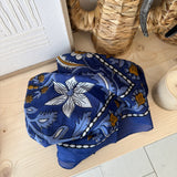 Foulard bleu